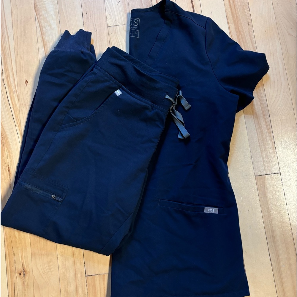 Figs scrubs blue small
